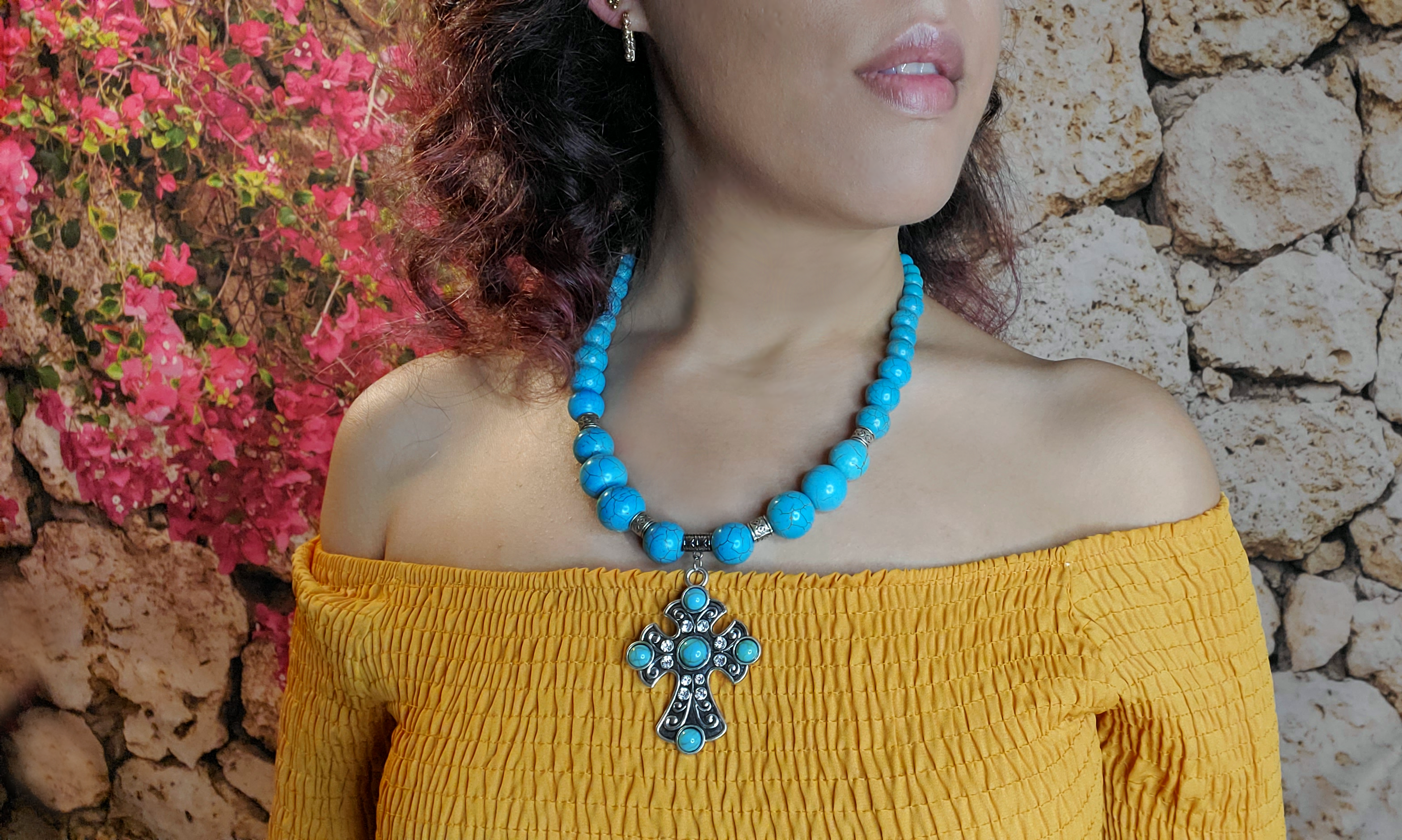 PeTRa'S ACCESSORIES howlite cross necklace
